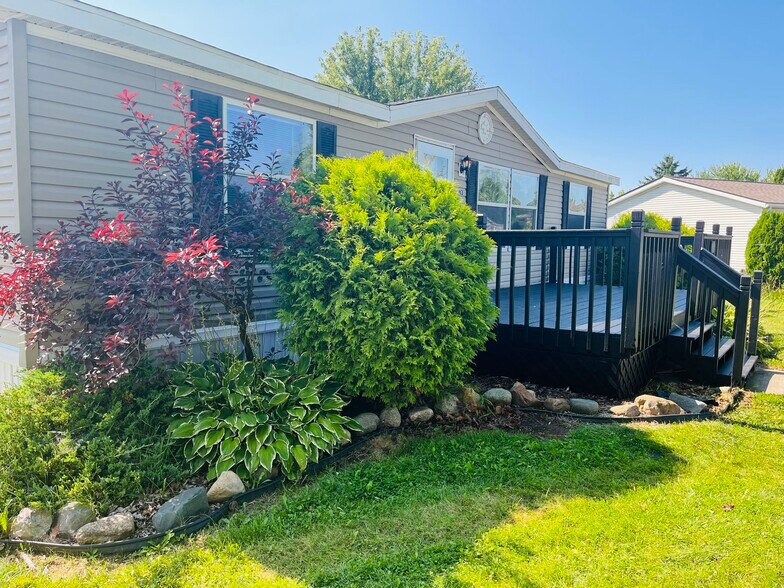 Building Photo - 9363 Little Spruce Ct