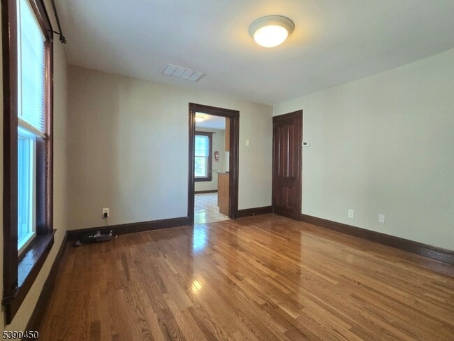 Building Photo - 14 Codington St