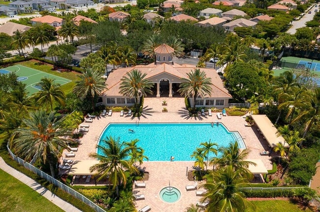 Building Photo - 5197 SW 183rd Ave