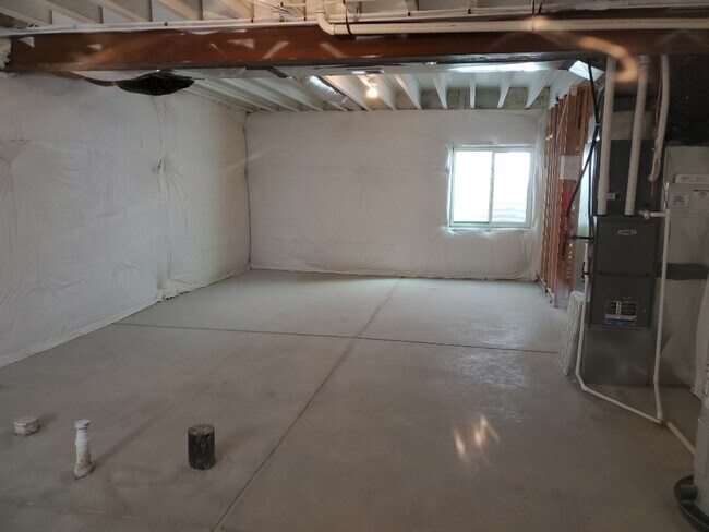 Building Photo - Exquisite 3 Bed 2.5 Bath Single Family Home