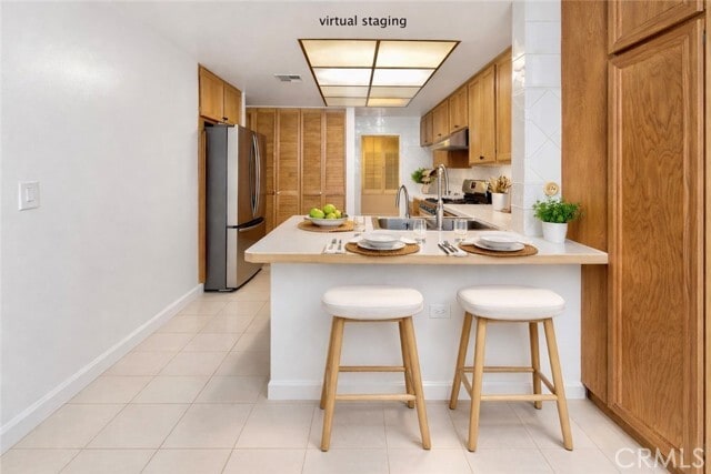 Building Photo - 415 W Duarte Rd