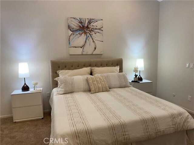 Building Photo - 21931 Burbank Blvd