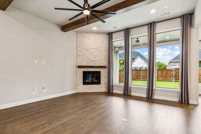 Building Photo - 2232 Grey September St