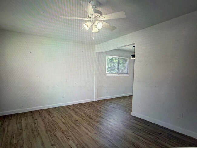Building Photo - 4838 Shayne Ln