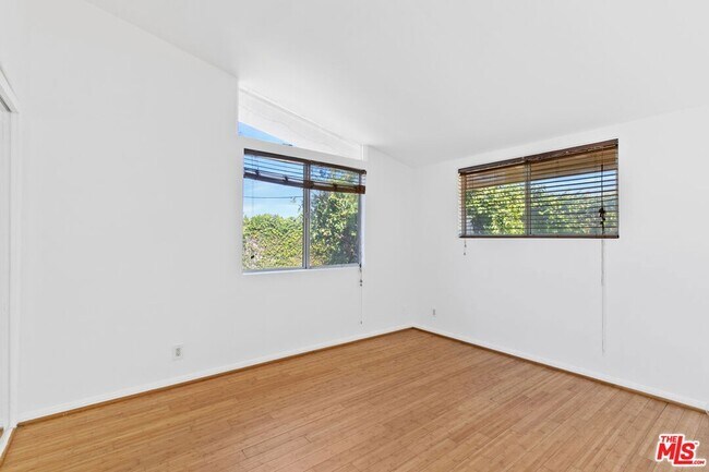 Building Photo - 20500 Archwood St