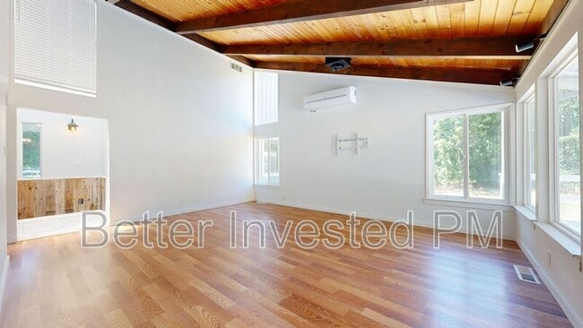 Building Photo - 5050 Old Redwood Hwy