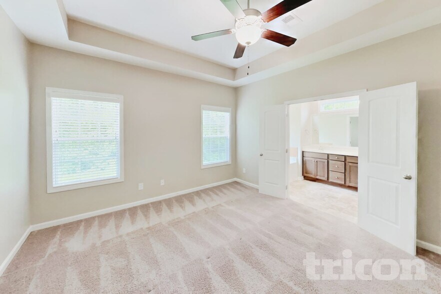 Building Photo - 925 Beverly Ct