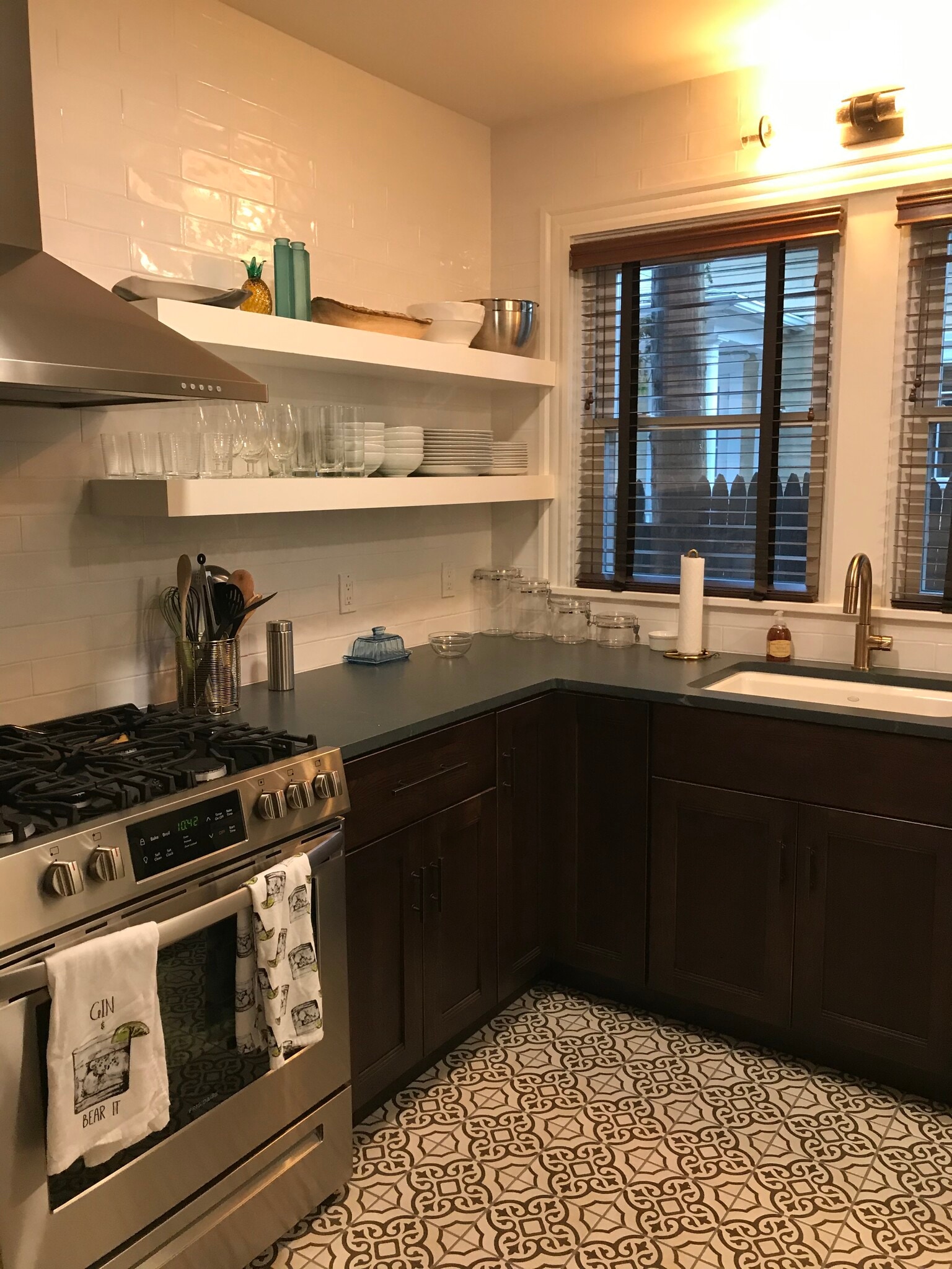 Fully stocked kitchen - 45 Blackstone Blvd