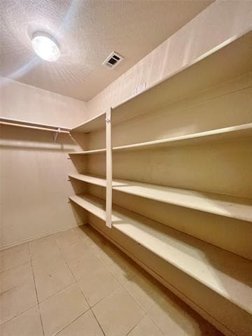 Building Photo - 9925 Amaryllis Ln