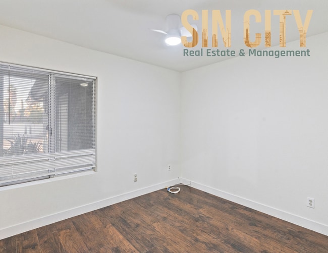 Building Photo - 2366 Aqua Vista Ave