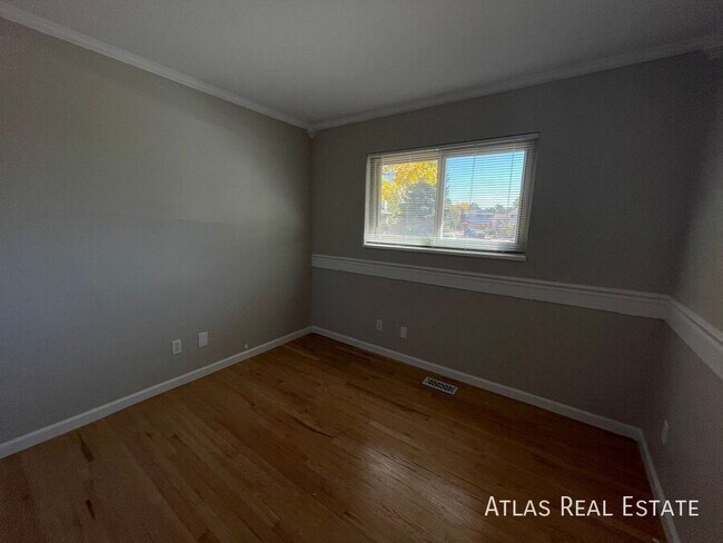 Building Photo - 4502 Moffat Ln