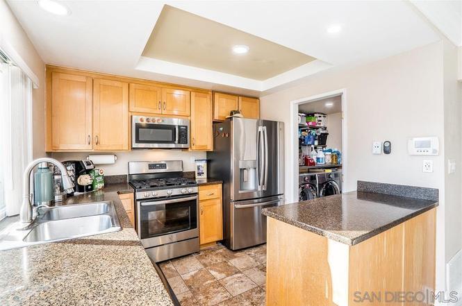 Building Photo - 1651 S Juniper St