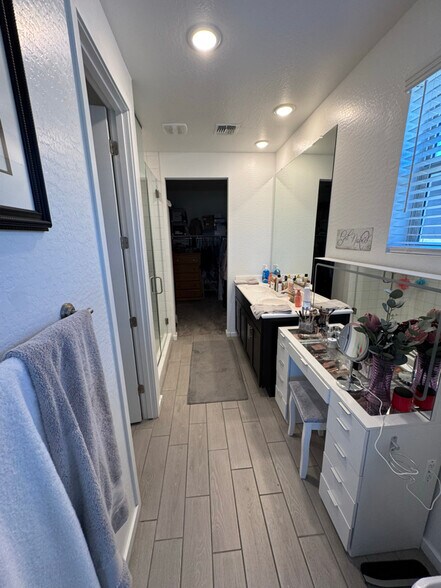 Building Photo - 21581 S 225th Pl