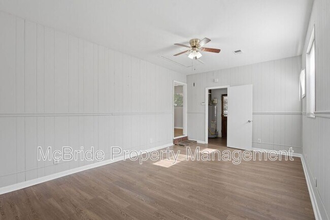 Building Photo - 1918 Dunham Ct