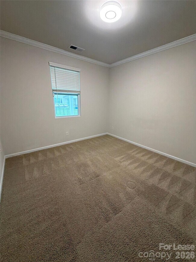 Building Photo - 1008 Fairbrae Ln