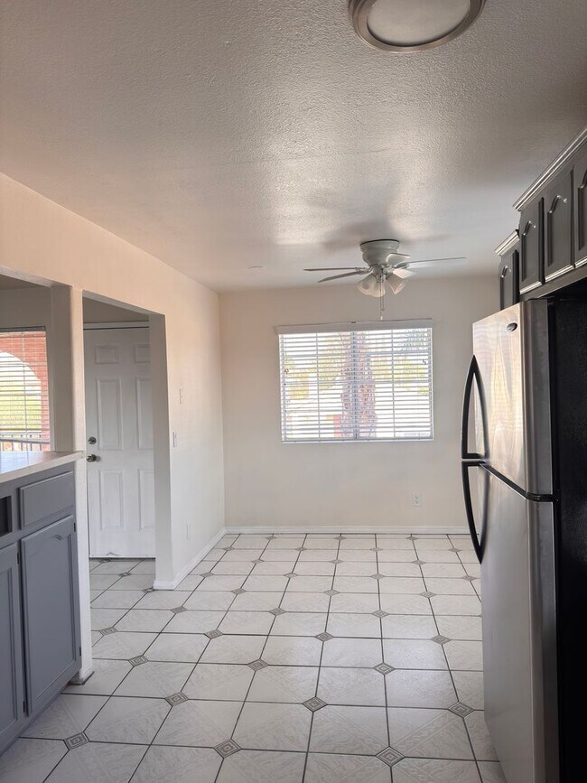 Building Photo - 1060 McFarland Ave