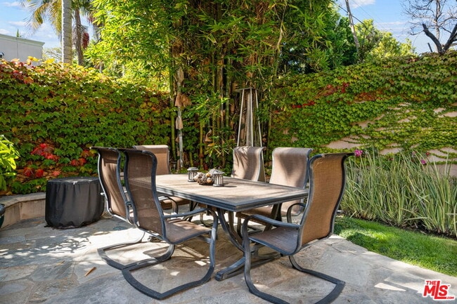 Building Photo - 2023 Parnell Ave