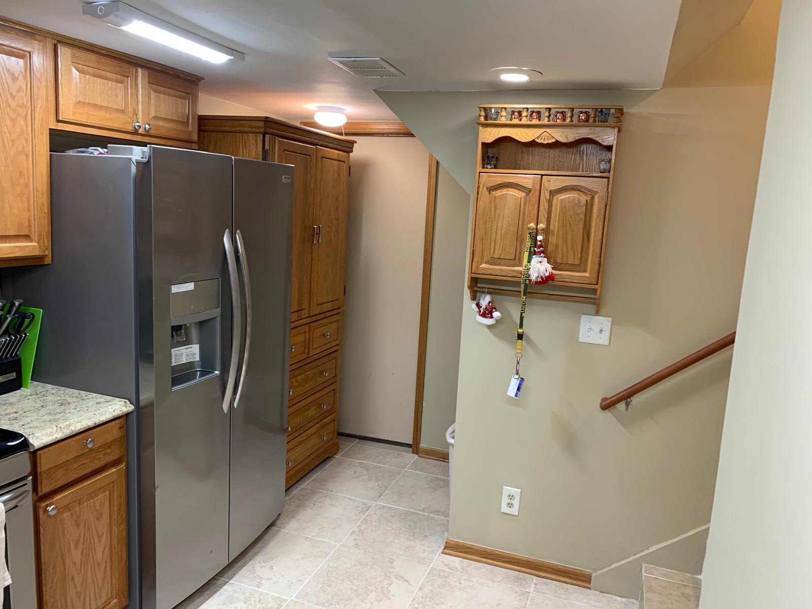 Kitchen - 2235 Quebec Ave S