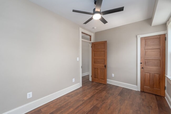 Building Photo - 3-Bedroom, 1.5 Bathroom Townhouse in Heart of Hampden