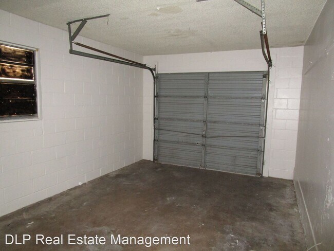 Building Photo - 3 br, 2 bath House - 963 Madison Ave