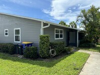 Building Photo - 9033 SE Hobe Ridge Ave
