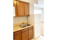 Building Photo - 362 Probasco St