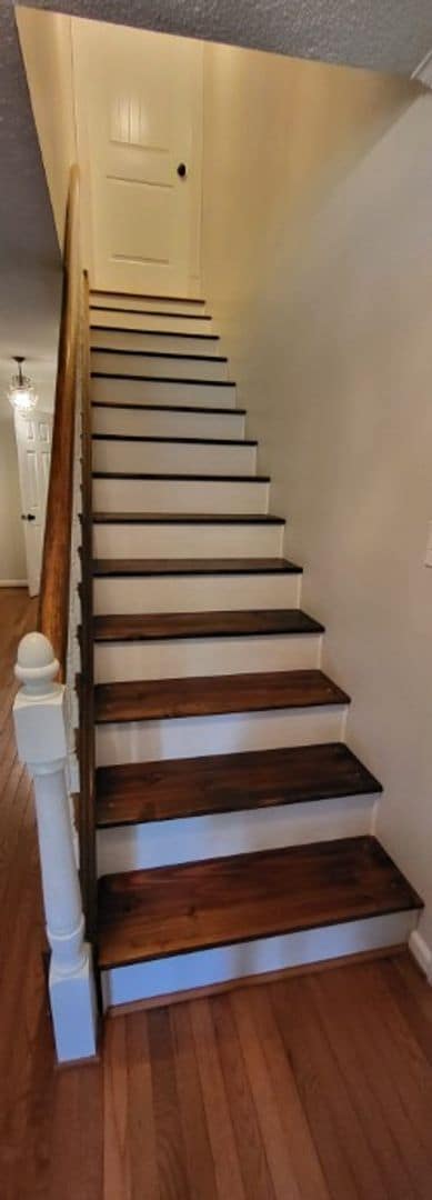 Building Photo - Home on Corner lot in Wood Valley