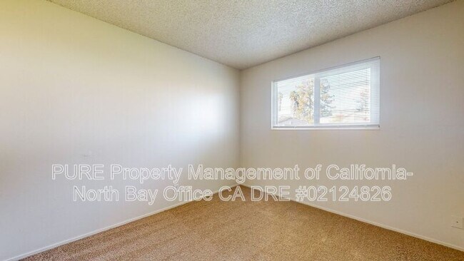 Building Photo - 1139 St Anthony Ln