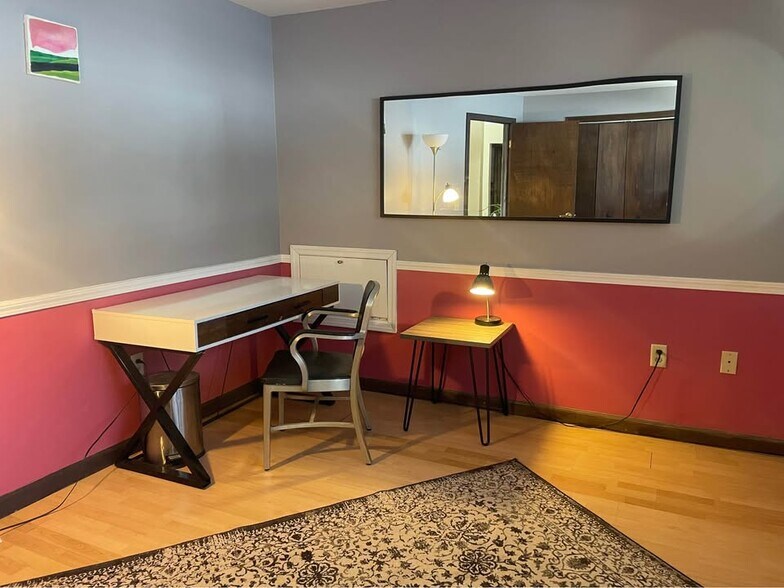 Building Photo - 16 Bonticou View Dr