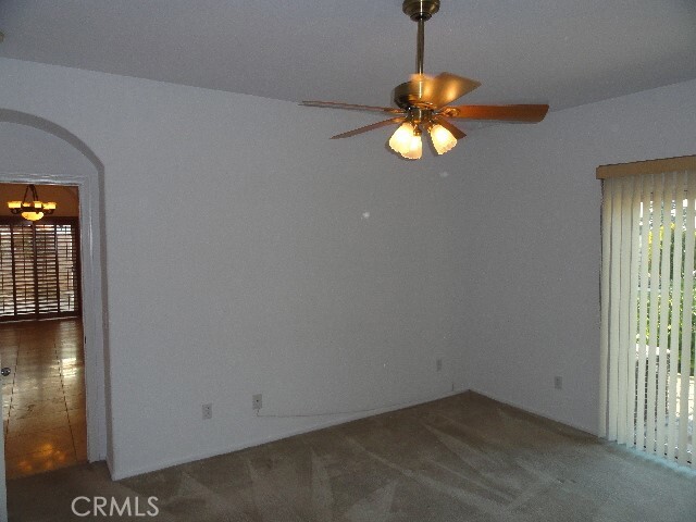 Building Photo - 851 W Kendall St
