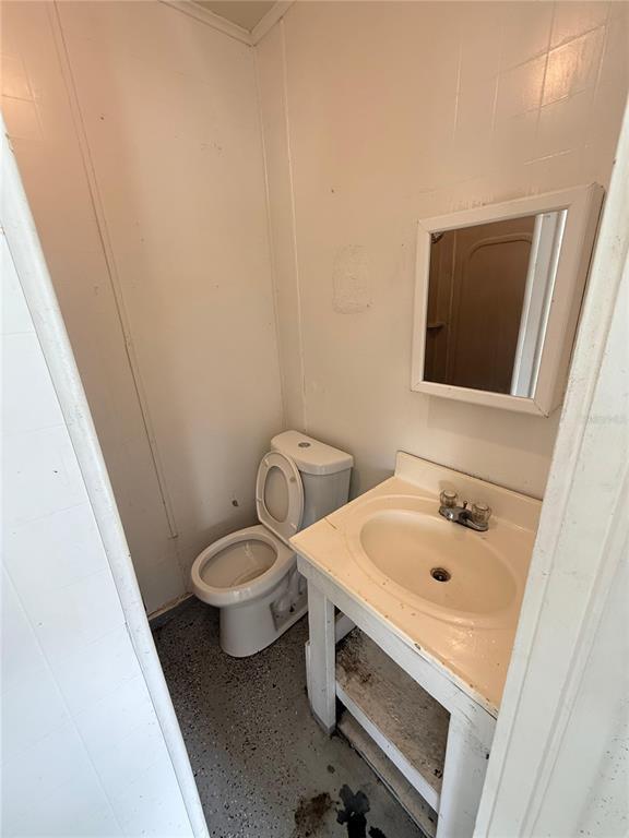 Building Photo - 1949 E Duval St