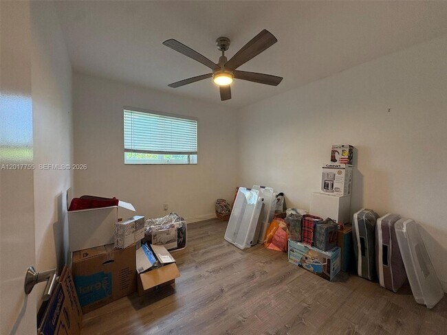 Building Photo - 220 NW 130th Ave