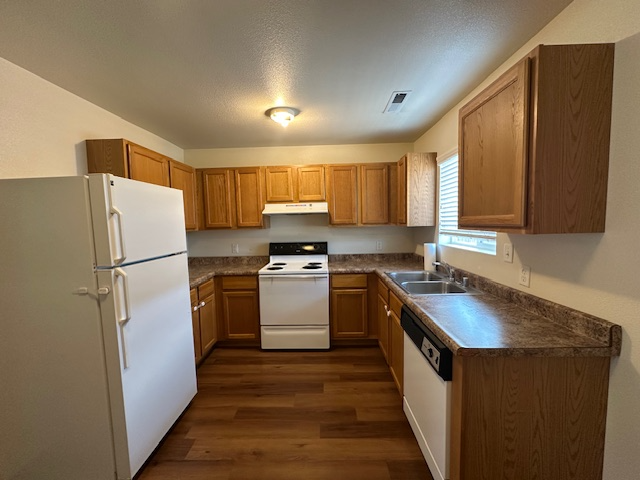 Primary Photo - 1210 W Newlands Dr
