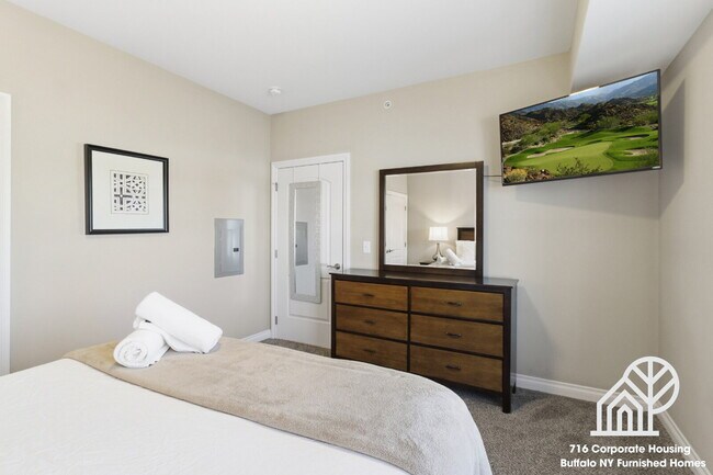 Building Photo - Furnished 1-Bedroom Apartment near UB North