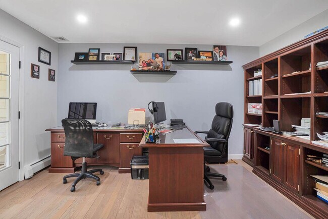 Building Photo - 1 Ginny Ct