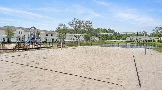 Building Photo - 89 Pomona Way