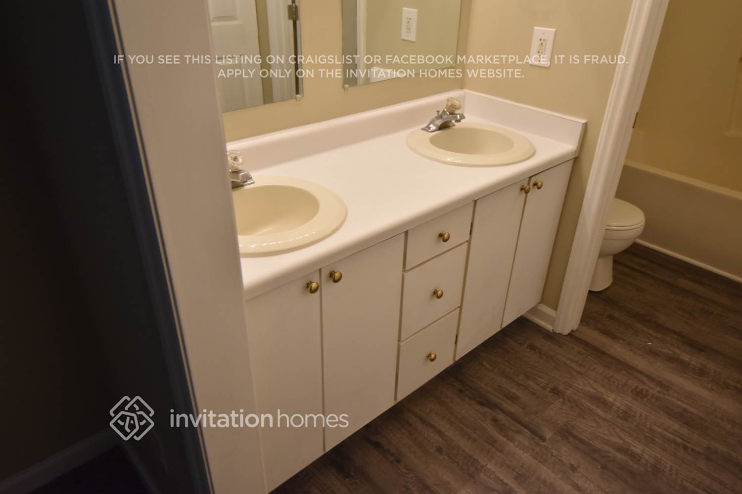 Building Photo - 4 Halsey Pl