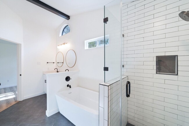 Building Photo - 4707 Alta Loma Dr