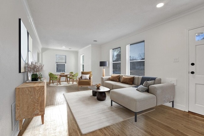 Building Photo - 3780 Shirlwood Ave