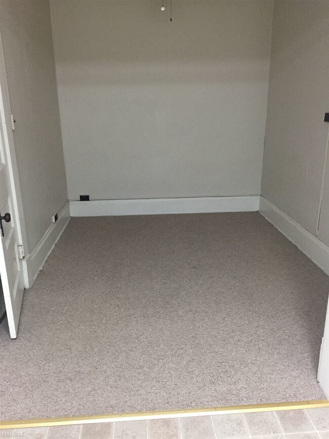 Building Photo - 324 Orange St