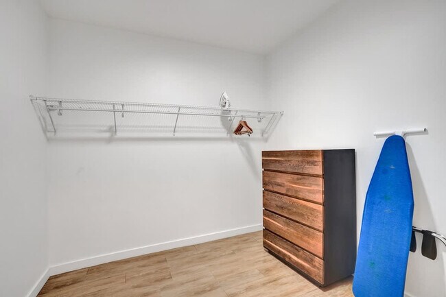 Building Photo - 1220 17th St