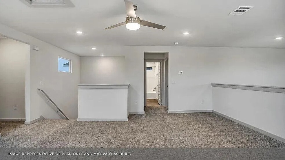 Building Photo - Room in House on Lubeck Dr