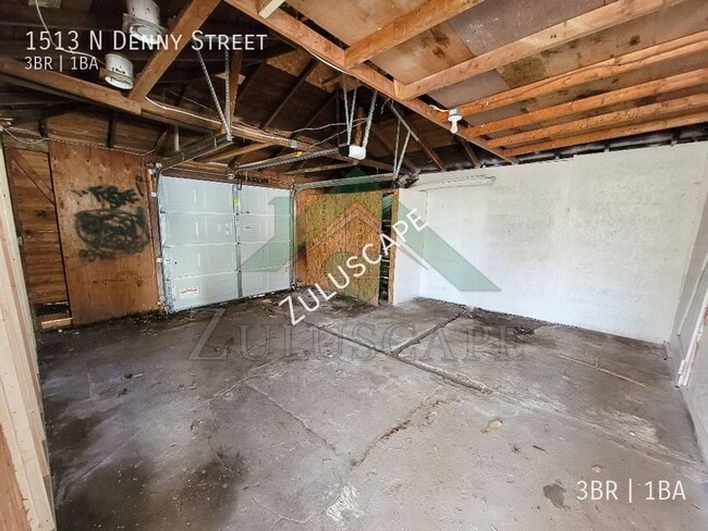 Building Photo - 1513 N Denny St