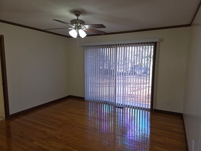 Building Photo - ORANGEBURG