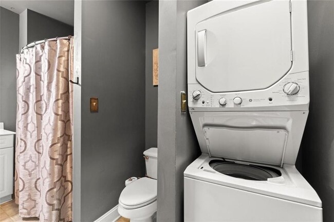 Building Photo - 1756 Liberty Ln