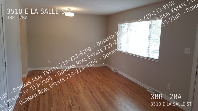 Building Photo - 3510 E La Salle St