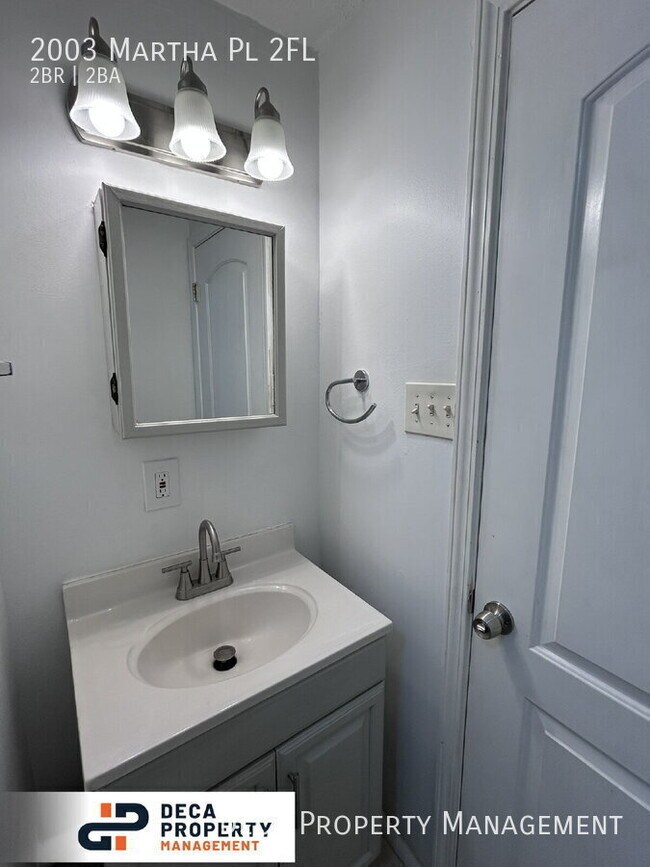 Building Photo - 2003 Martha Pl