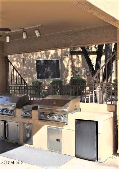 Building Photo - 11375 E Sahuaro Dr