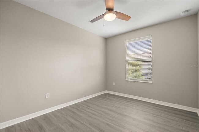 Building Photo - 1155 Water Iris Wy