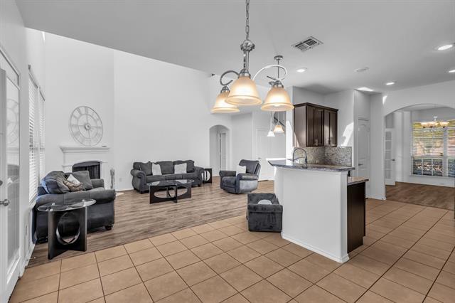 Building Photo - 1711 Twin Hills Way